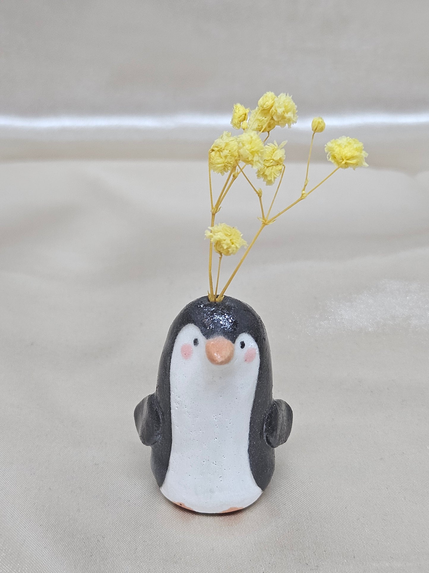 Penguin Mini Vase Desk Buddies