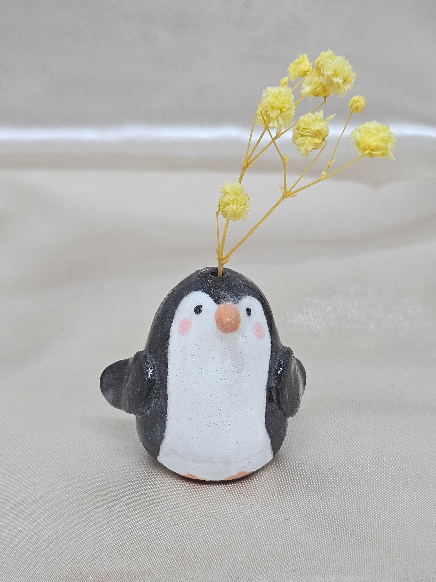 Penguin Mini Vase Desk Buddies